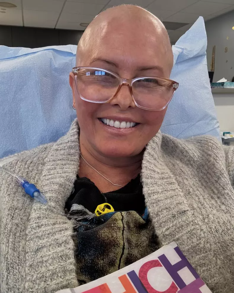 Blood injections, Hydration and anti nausea IV - Ready for a great weekend! ….But u know what is weird Not having any nose hair!