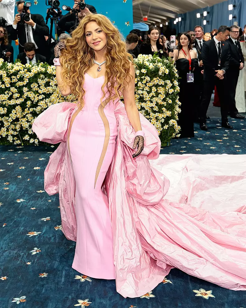 shakira-met-gala-2025 (9)