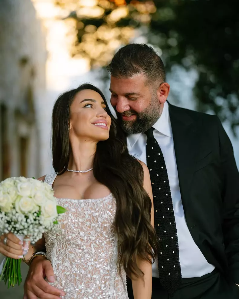 Denisa Tănase și Mircea Brânzei, nași la o nuntă de lux în Liban  (1)