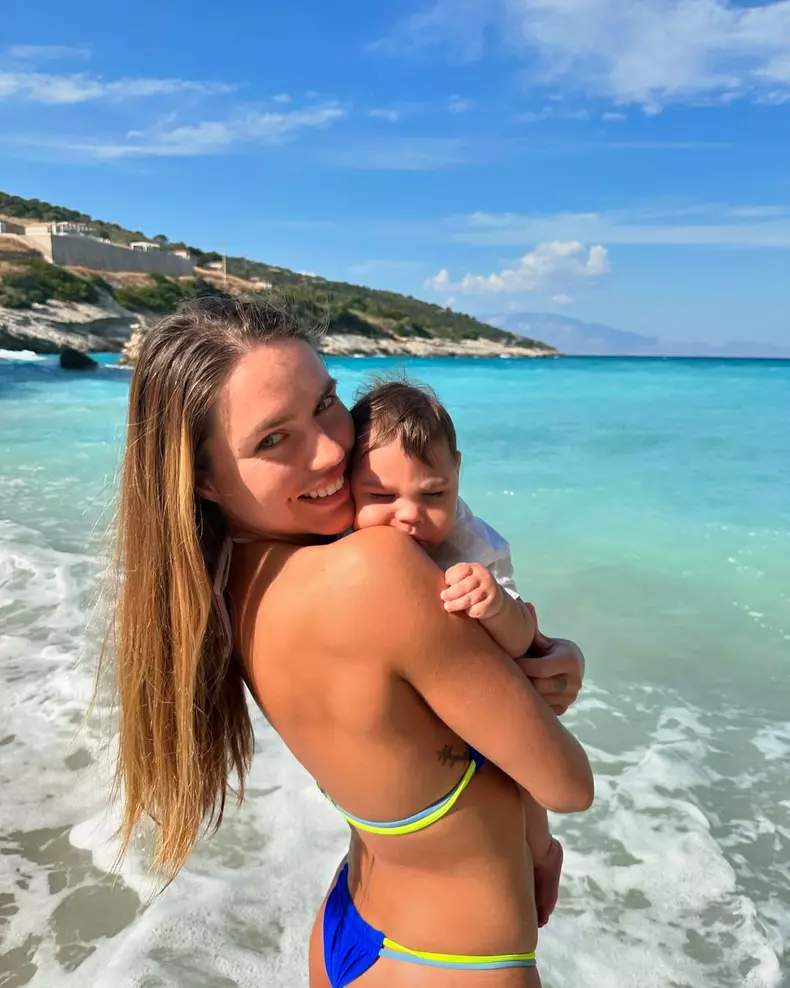Cristina Scarlevschi, ispita de la Insula Iubirii 2025, divorț la 5 luni după pierderea fiului  (10)