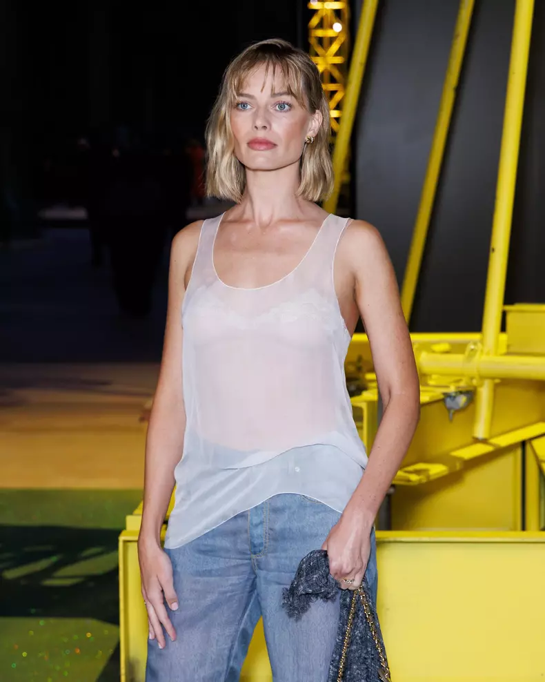 Margot Robbie atteds CHANEL Fall/Winter 2026-2027 runway during Paris Fashion Week on March 2026 - Paris, Fashion 09/03/2026