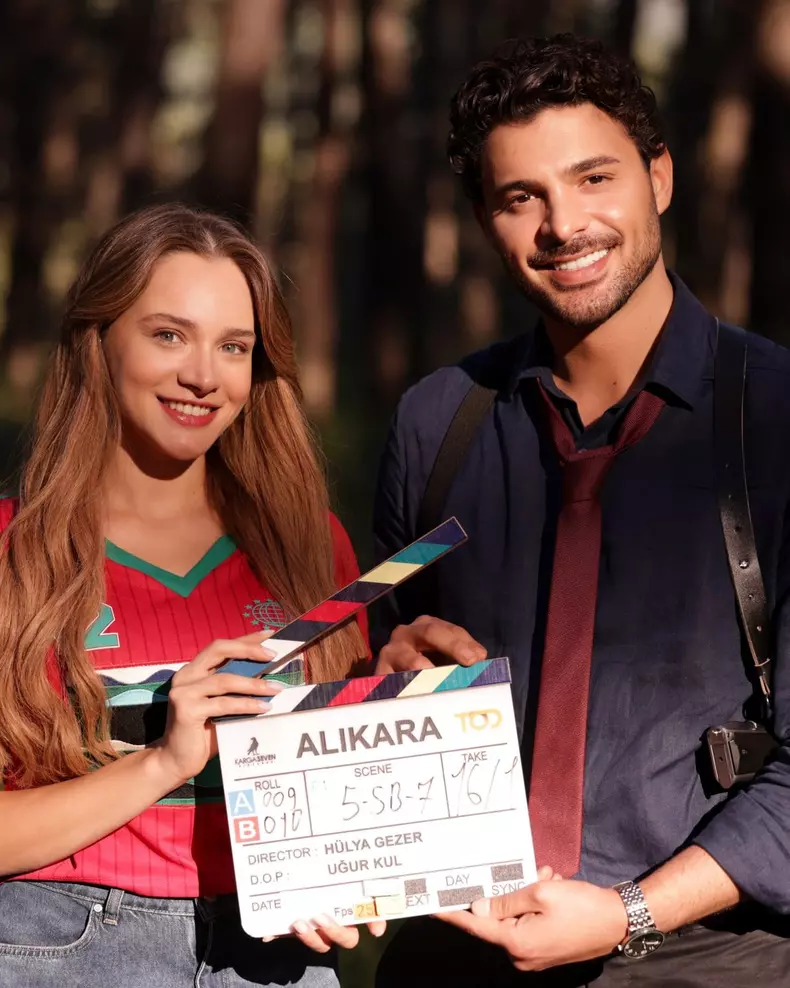 miray-daner-halit-ozgur-sari-serial-alikara (4)
