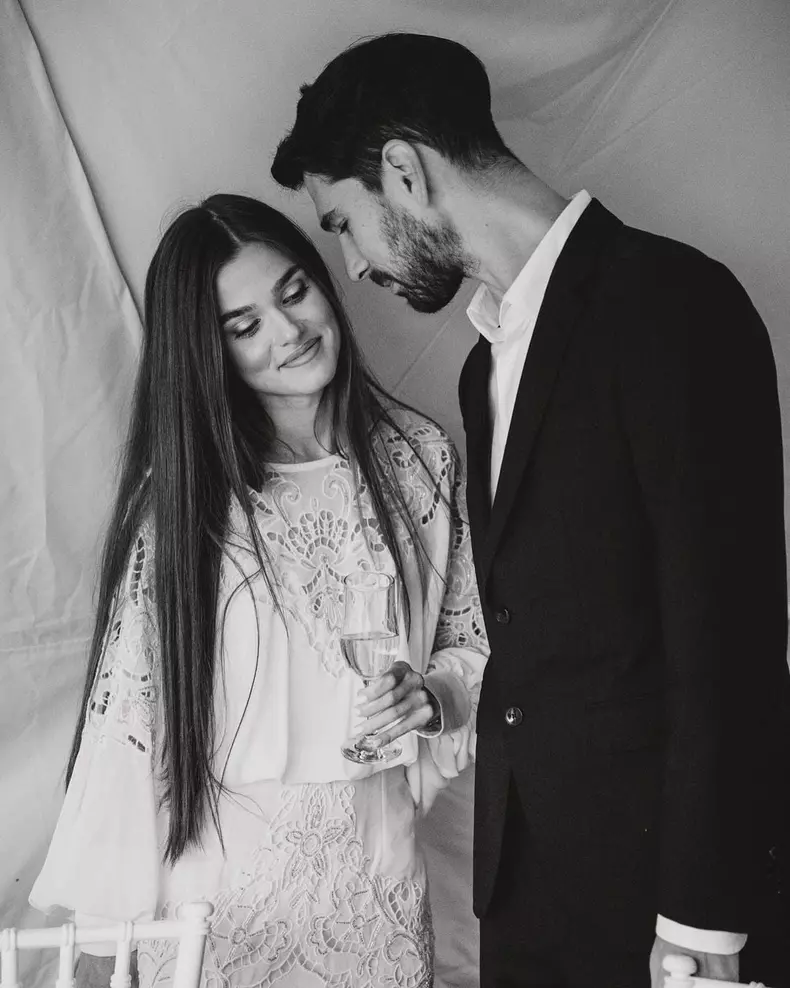 Theo Rose l-a dus pe fiul ei, Sasha, la filmările "Vocea României". Imaginile de familie au devenit virale
