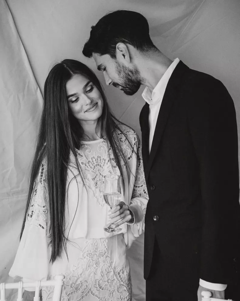 Theo Rose l-a dus pe fiul ei, Sasha, la filmările "Vocea României". Imaginile de familie au devenit virale