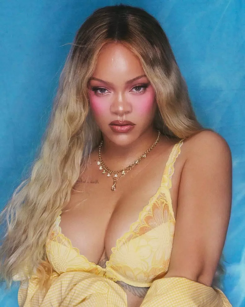 rihanna-2