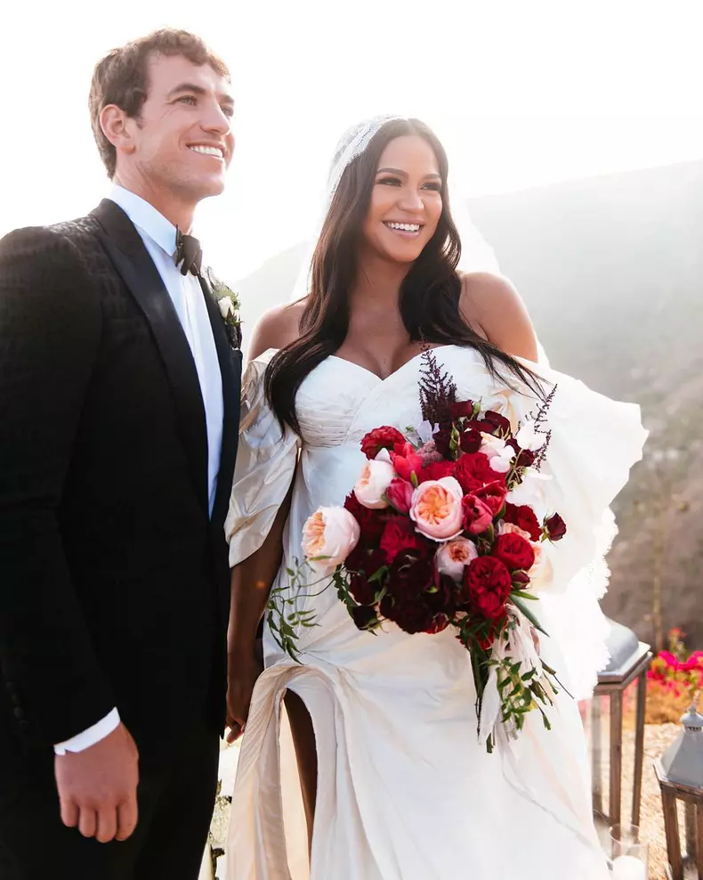 Cassie si Alex Fine