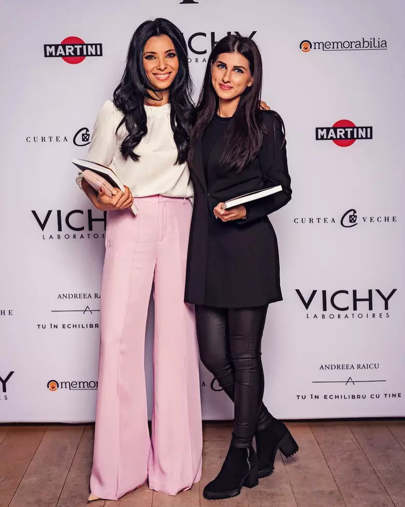 Corina și Alexandra Caragea