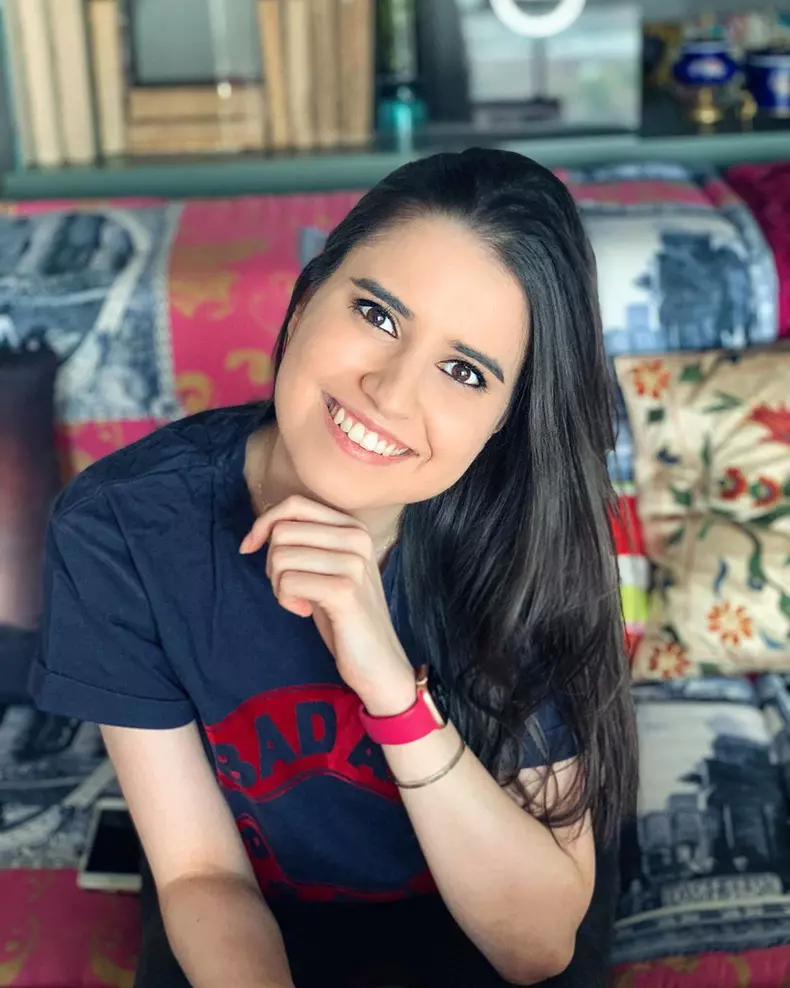 Sara Denise Buzatu