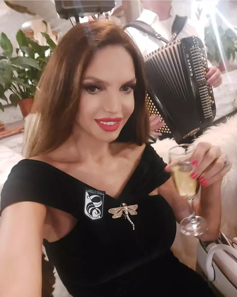 Cristina-Spatar-si-a-luat-casa-5