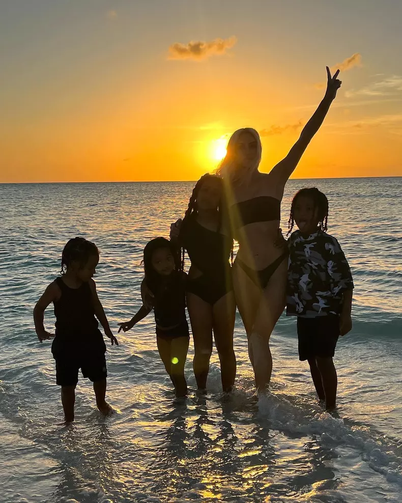 kim-kardashian-si-copiii-9