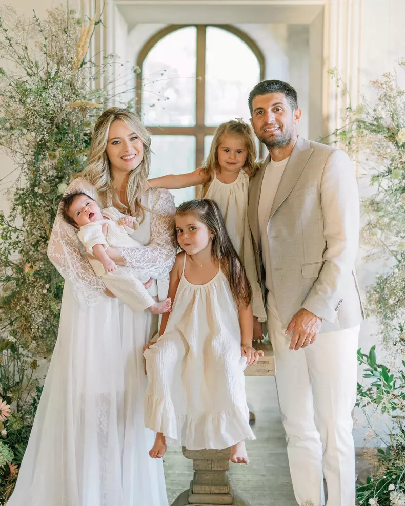 laura-cosoi-si-familia-1-1