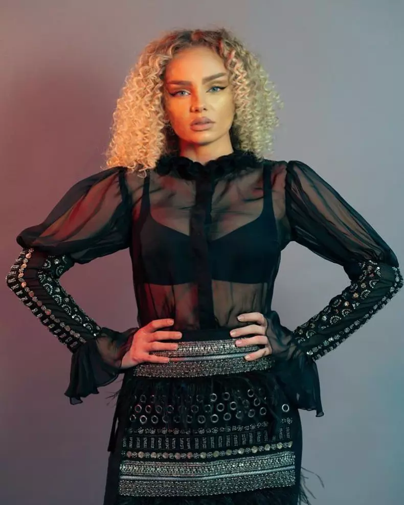 maria-constantin-in-romania-dupa-survivor-2-1