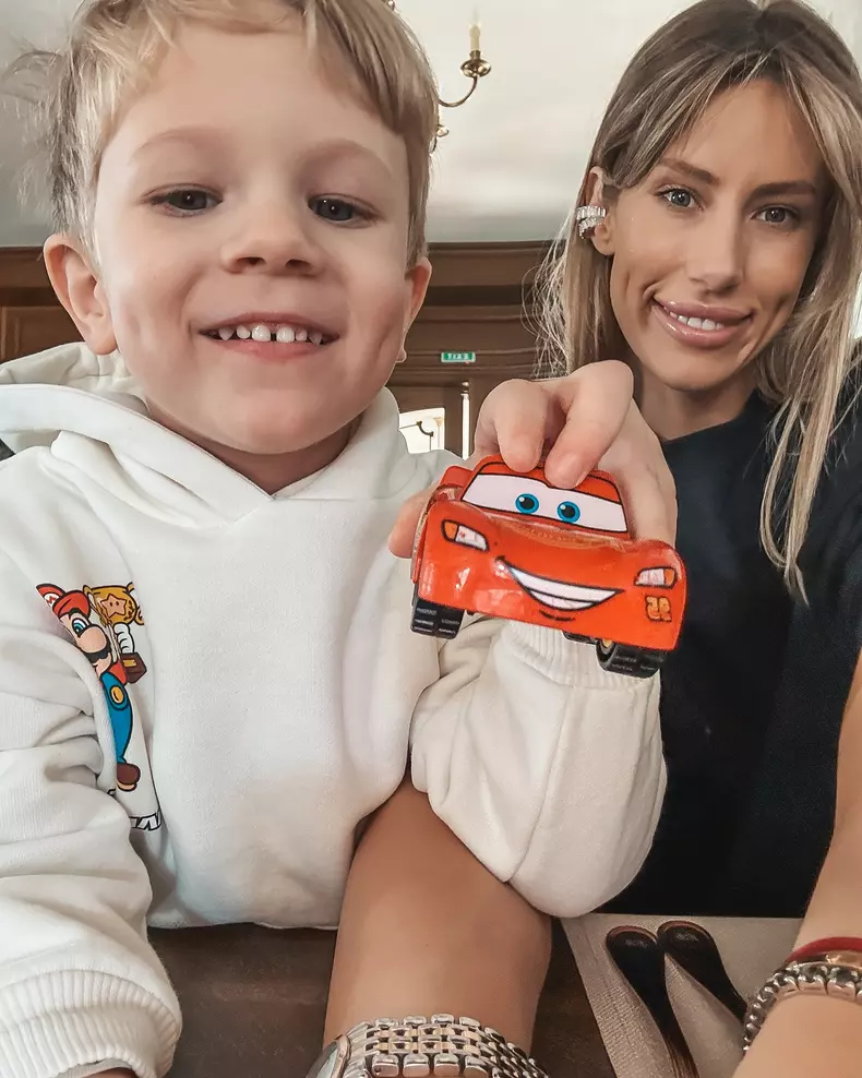 Gabriela Prisacariu si fiul ei