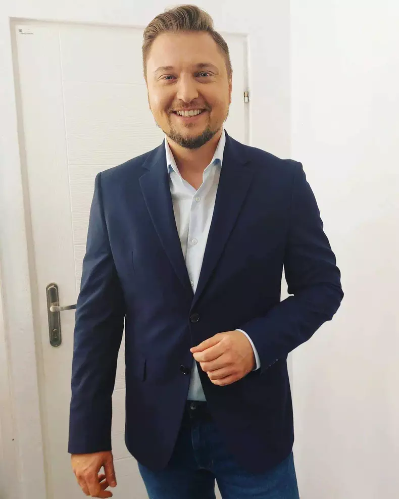 Adrian Velea prezintă Acces Direct (1)