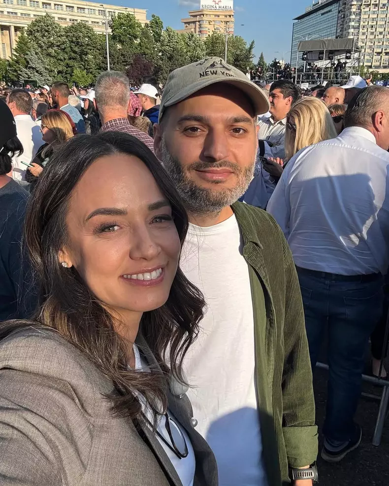 Andreea Raicu la mitingul „România în lumină” (7)