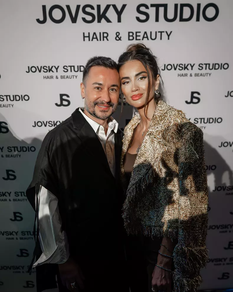 Adrian Perjovschi si Geanina Ilieș