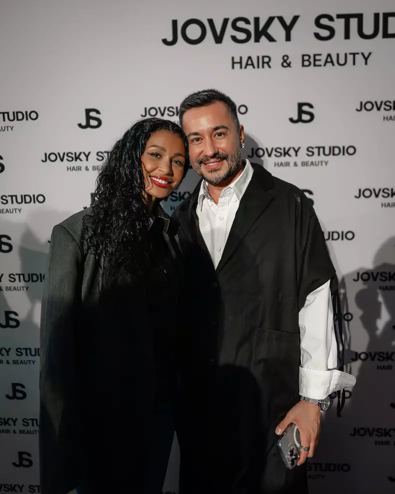 Adrian Perjovschi si Majda