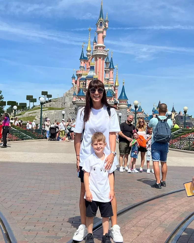 3. Ilinca Vandici și fiul ei, Zian