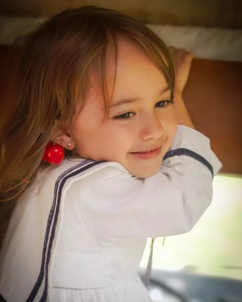 3. Lia, fiica Danei Rogoz