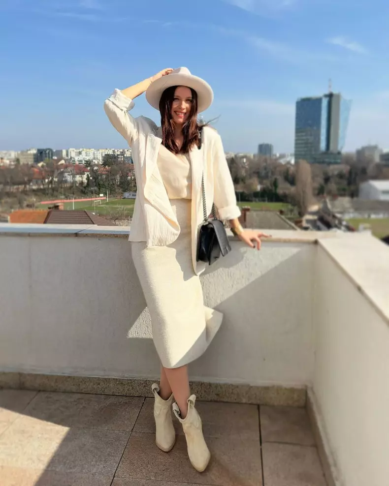 Diana Dumitrescu (2)