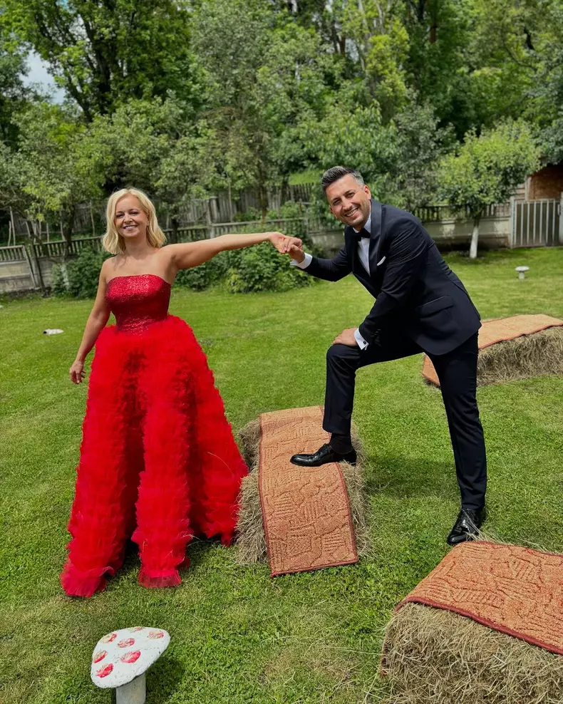 Cosmin Stan și soția lui la nunta Roxanei Hulpe