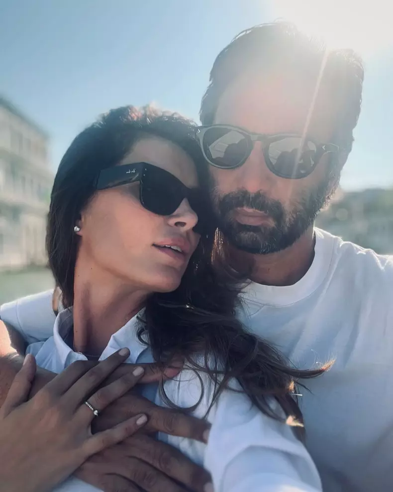 Catrinel Menghia sărbătorește relația cu soțul ei