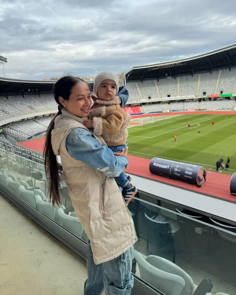 Vlăduța Lupău și fiul ei, Iair