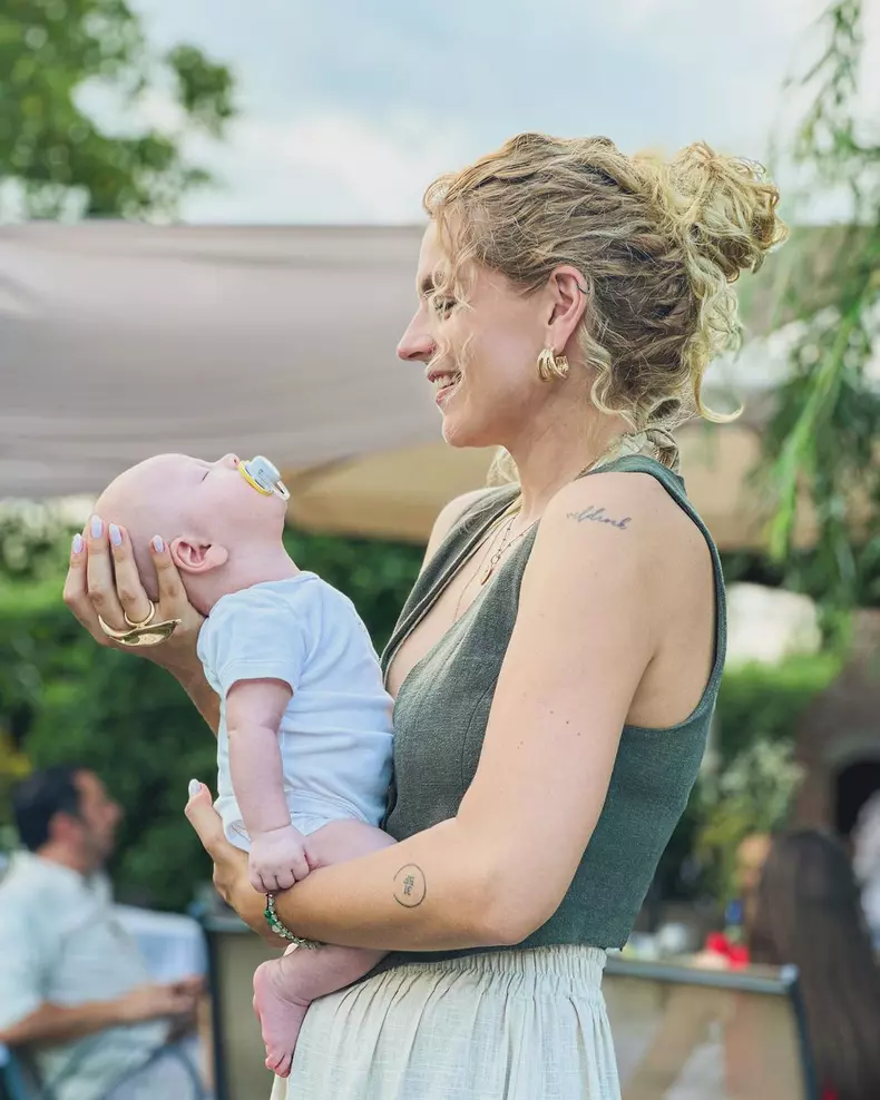 2. Victoria Raileanu și fiica ei