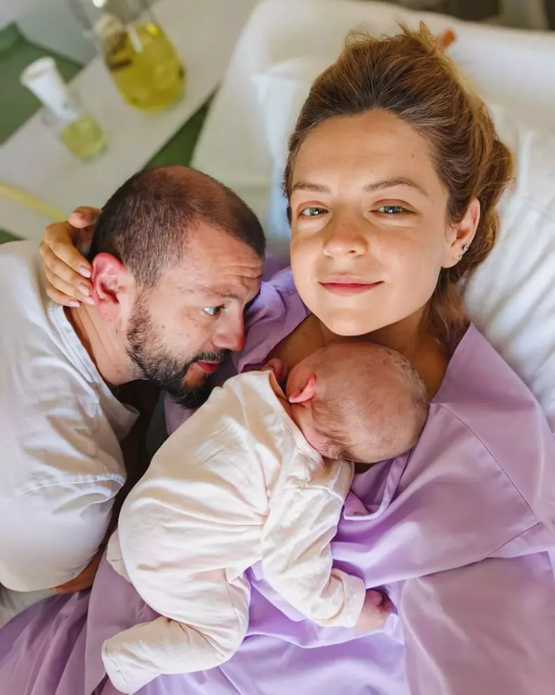 9. Victoria Raileanu, soțul ei și fiica lor