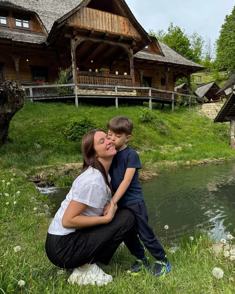 Diana Dumitrescu și fiul ei, Carol (5)