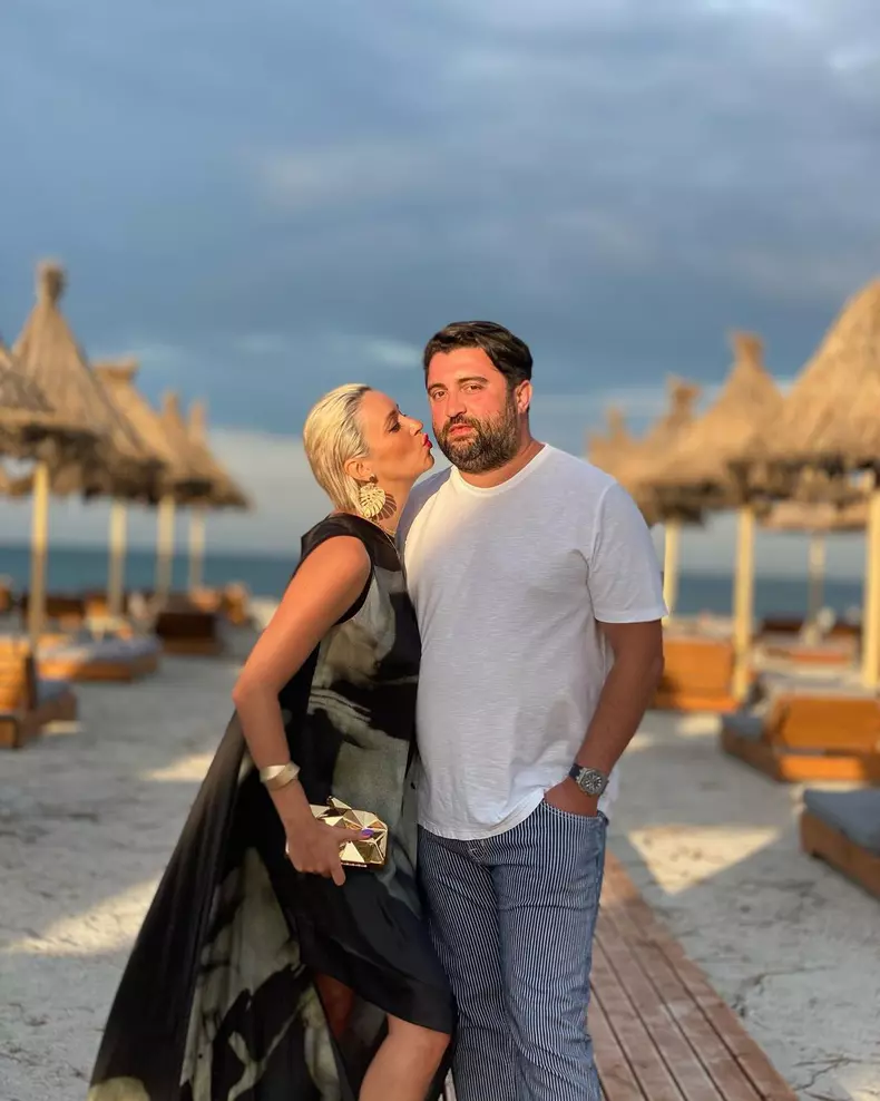 Diana Dumitrescu și soțul ei (6)