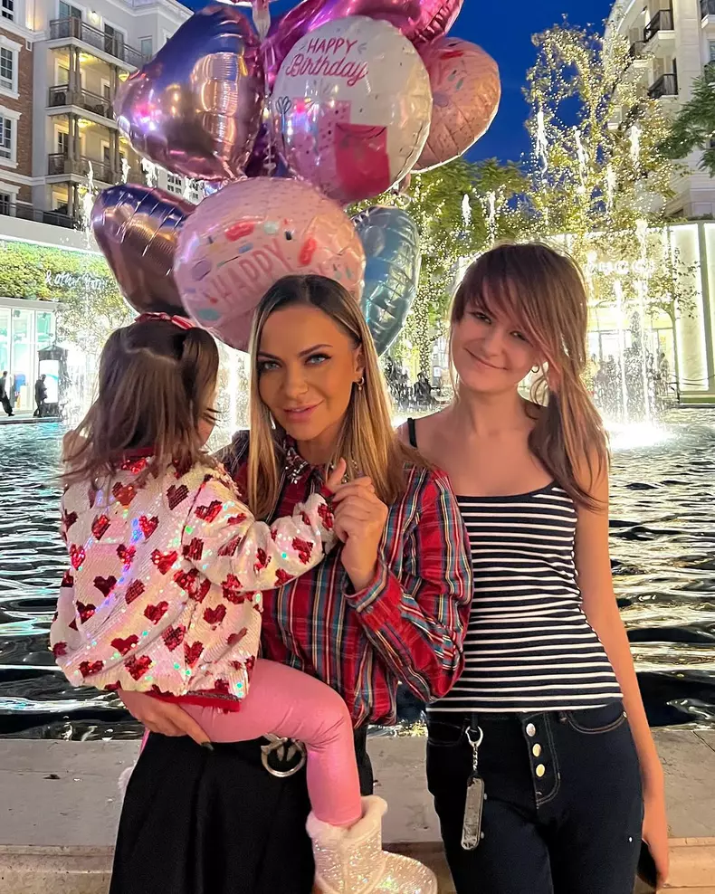 Andreea Antonescu și fiicele ei