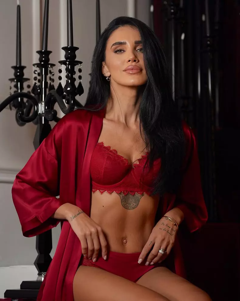 Adelina Pestrițu (10)