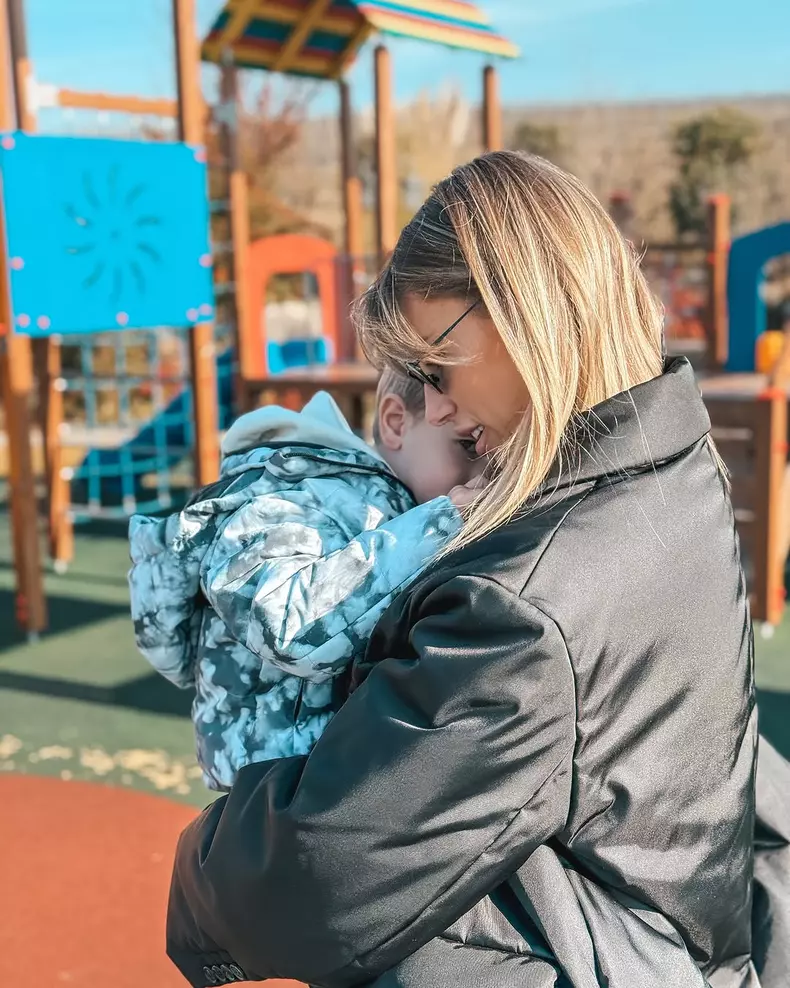 Gabriela Prisăcariu și fiul ei Tiago (8)