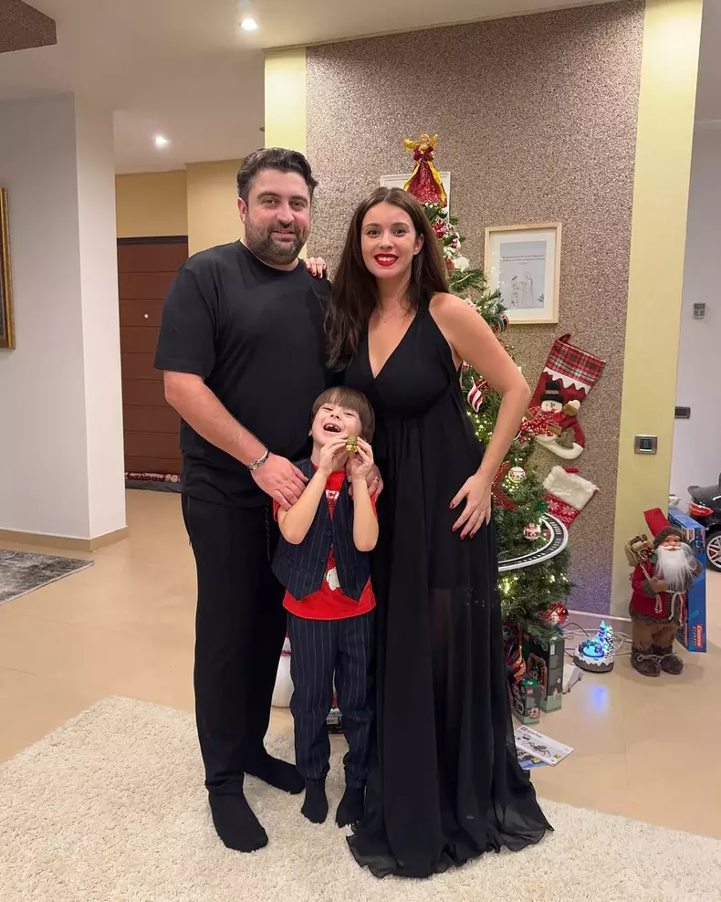 Diana Dumitrescu, soțul și fiul lor