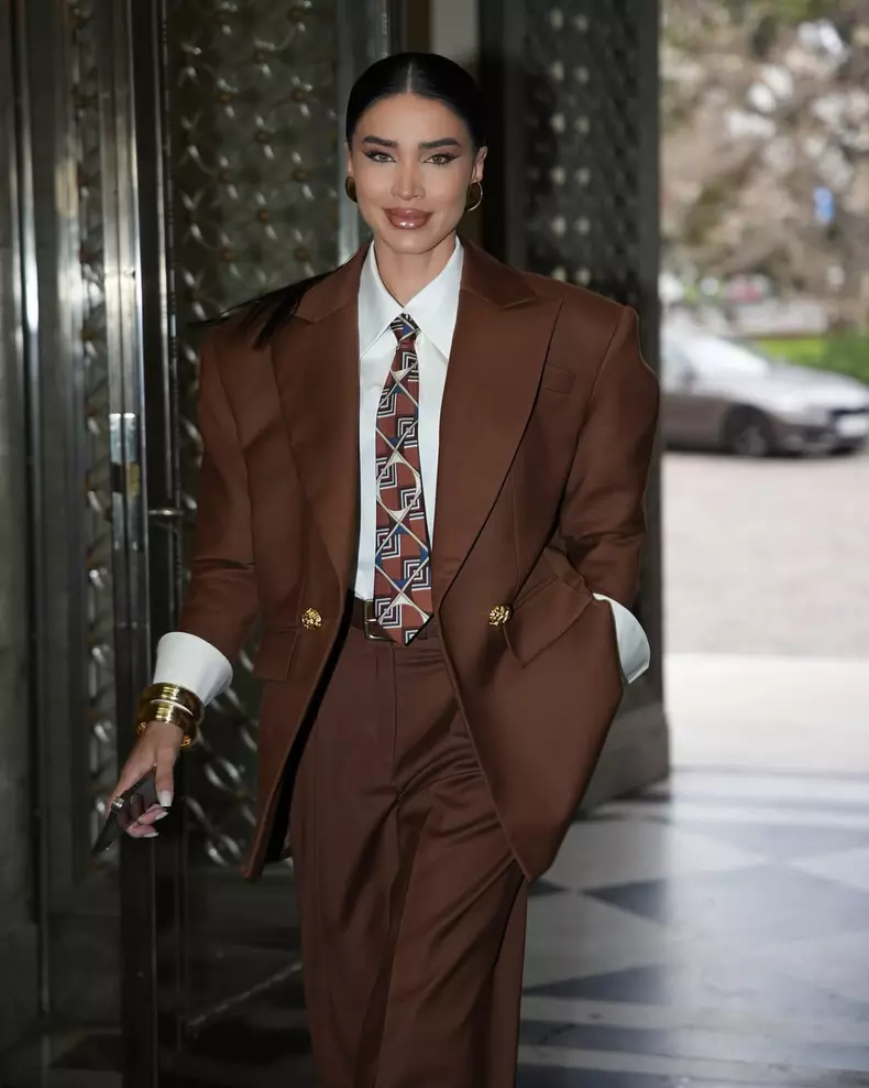 7. Adelina Pestrițu