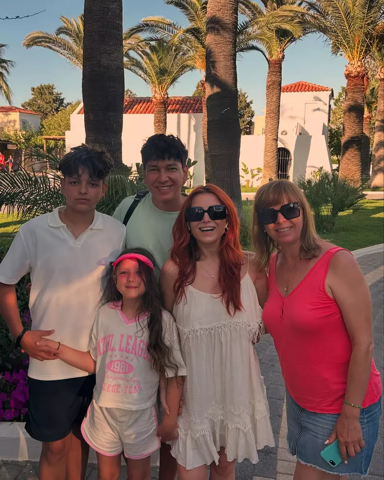 Elena Gheorghe și familia