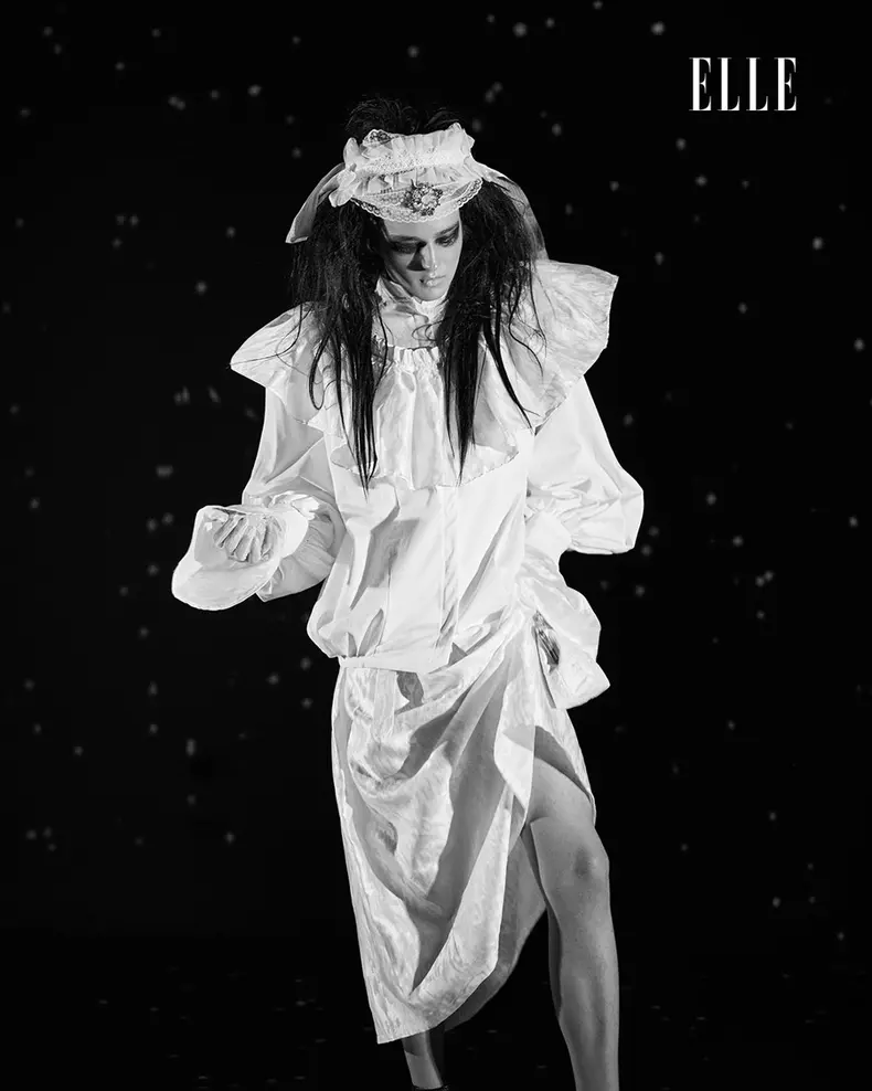 Ținuta: Andrei-Victor Pantiș. Model: Andrei-Victor Pantiș.