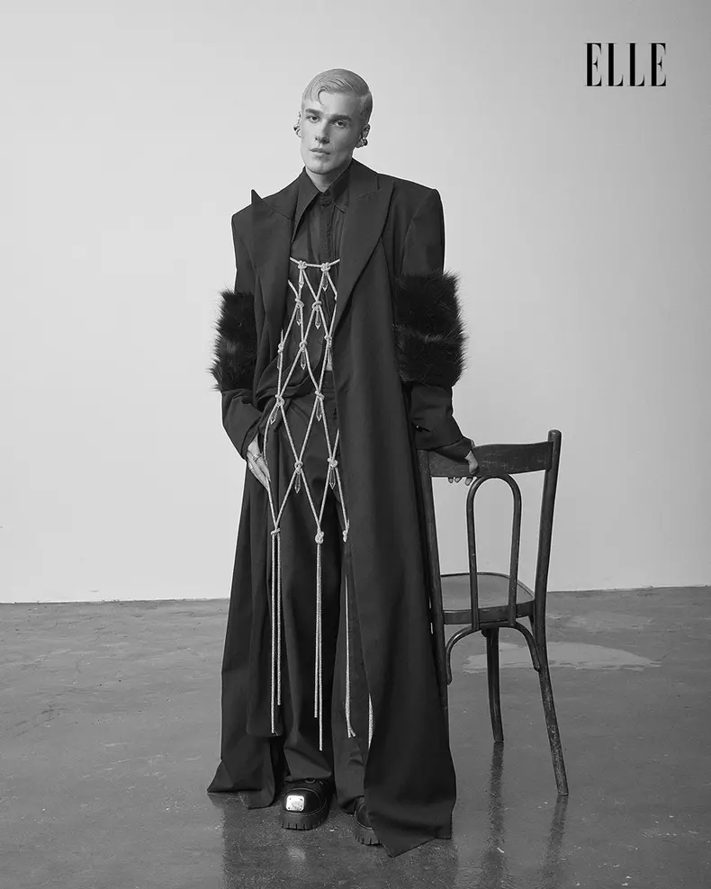 Robert Roca - Categoria BEST YOUNG DESIGNER (poartă Robert Roca)