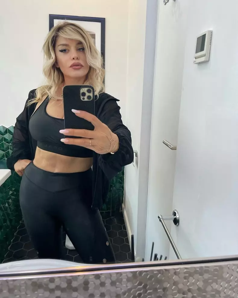 LOREDANA GROZA