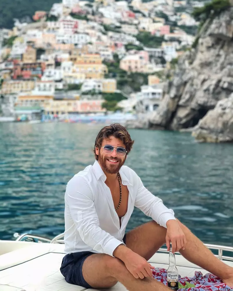 Can Yaman, sejur de vis pe coasta Amalfitană alături de iubita sa, Diletta Leotta