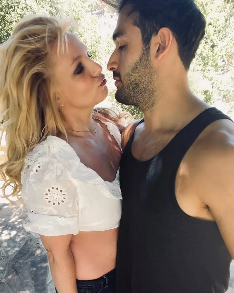 Britney Spears, decizie șoc legată de cariera ei (3)