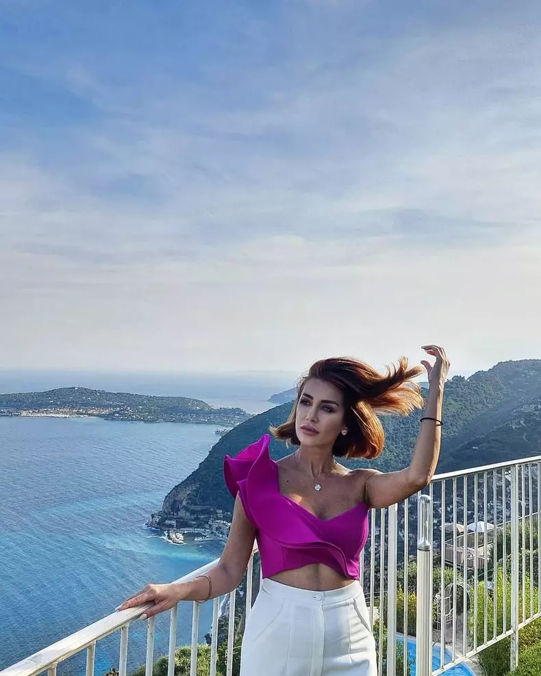 Motivul pentru care Raluca Tănase e din nou singură (1)