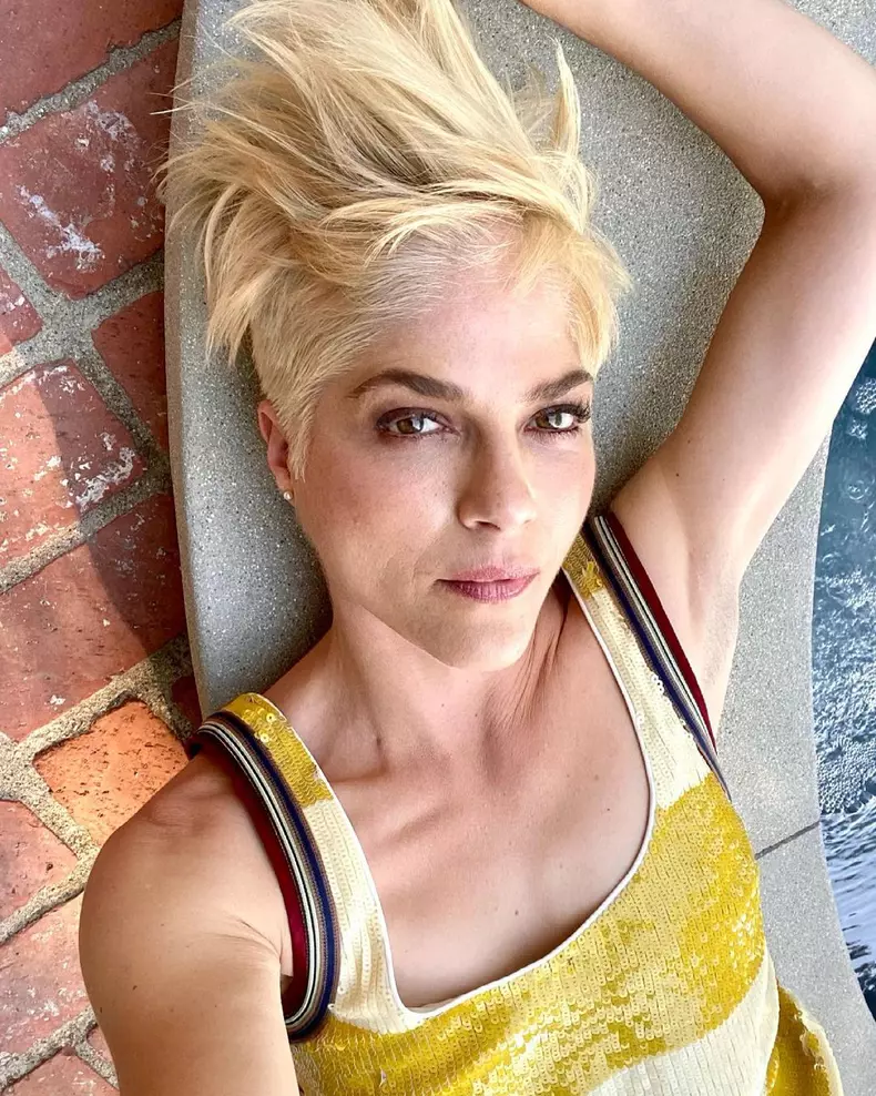 Chinul prin care a trecut Selma Blair după ce a primit diagnosticul de scleroză multiplă Pregătește-te să mori (3)