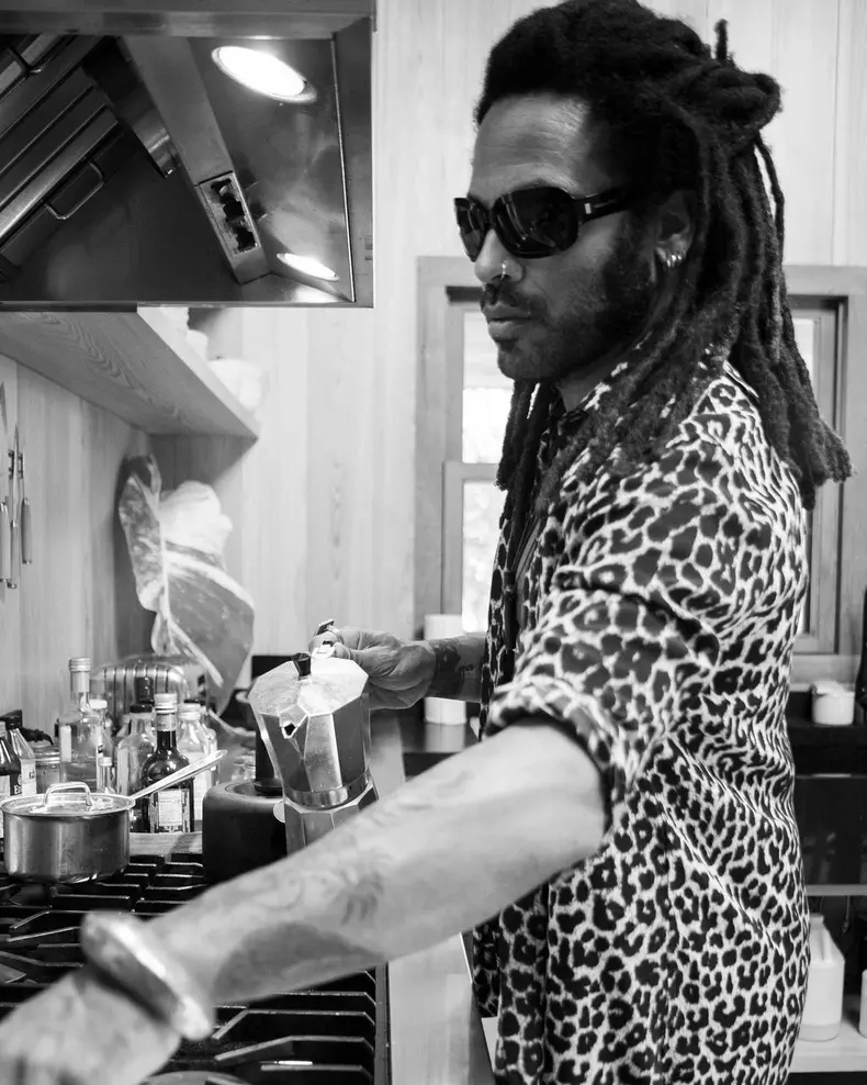 Lenny-Kravitz-in-forma-maxima-la-57-de-ani-5