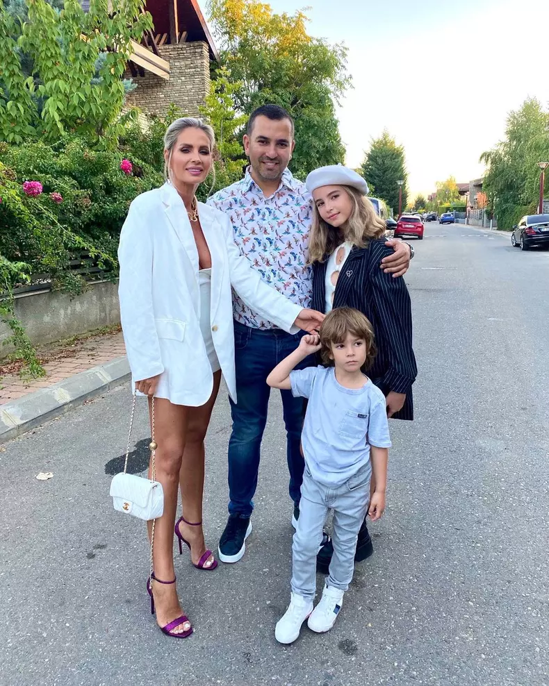 Cum-se-descurca-Andreea-Banica-fara-concerte-11