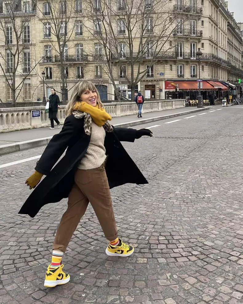 Lora, ședință foto provocatoare în Paris. Cum s-a pozat alături de iubitul ei. „Flirt în Paris” (6)