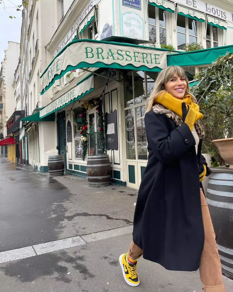 Lora, ședință foto provocatoare în Paris. Cum s-a pozat alături de iubitul ei. „Flirt în Paris” (8)