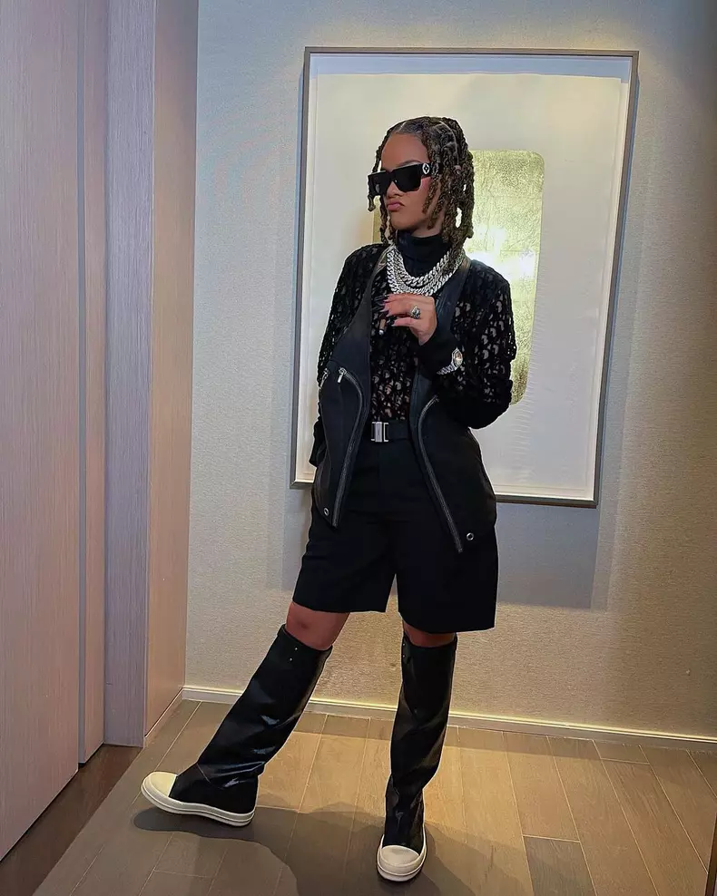 Rihanna-3