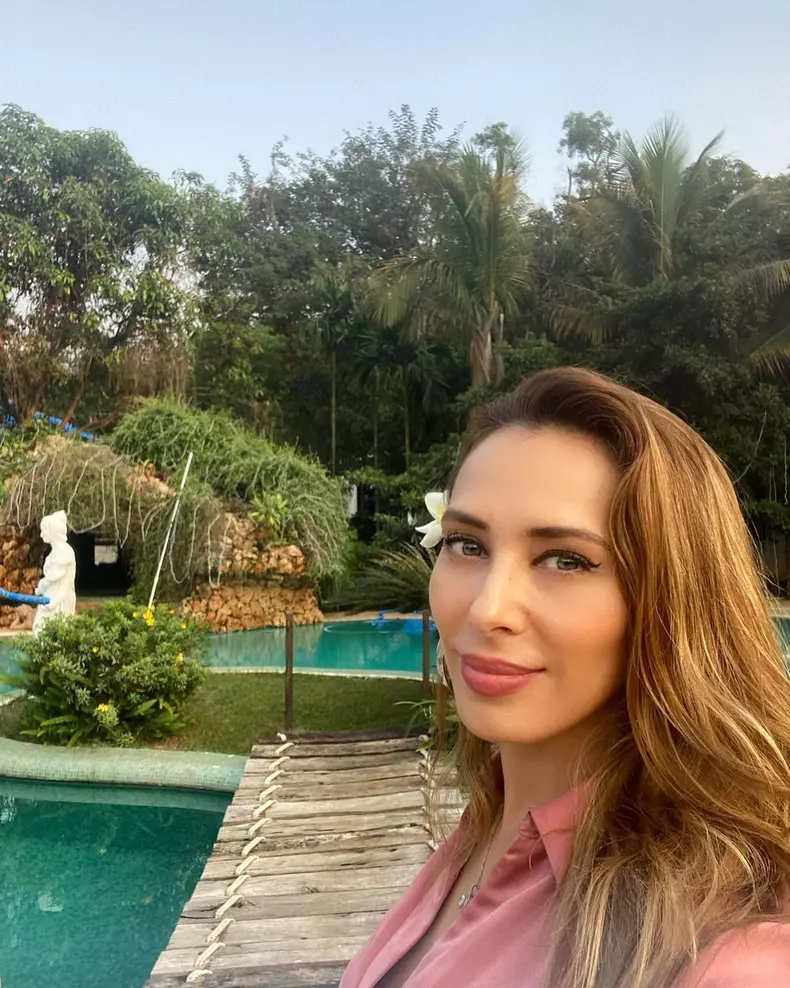 De-ce-nu-se-casatoresc-Iulia-Vantur-si-Salman-Khan-1